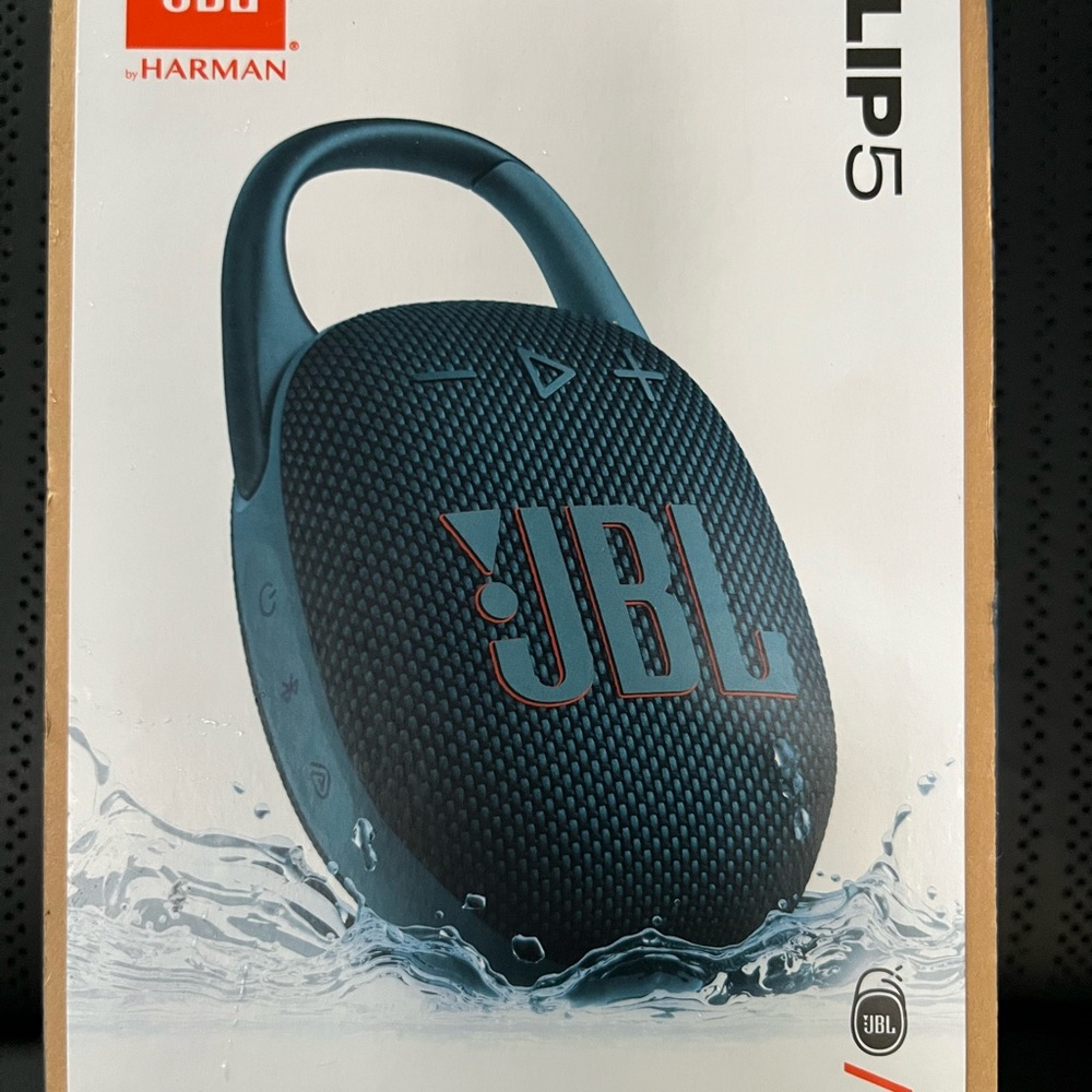 JBL Flip 5 Bluetooth Speaker - Blue